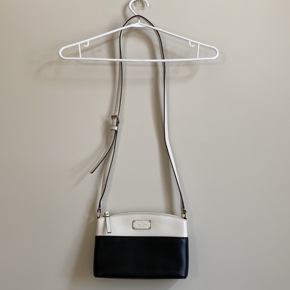 Kate spade crossbody purse - Picture 2 of 4